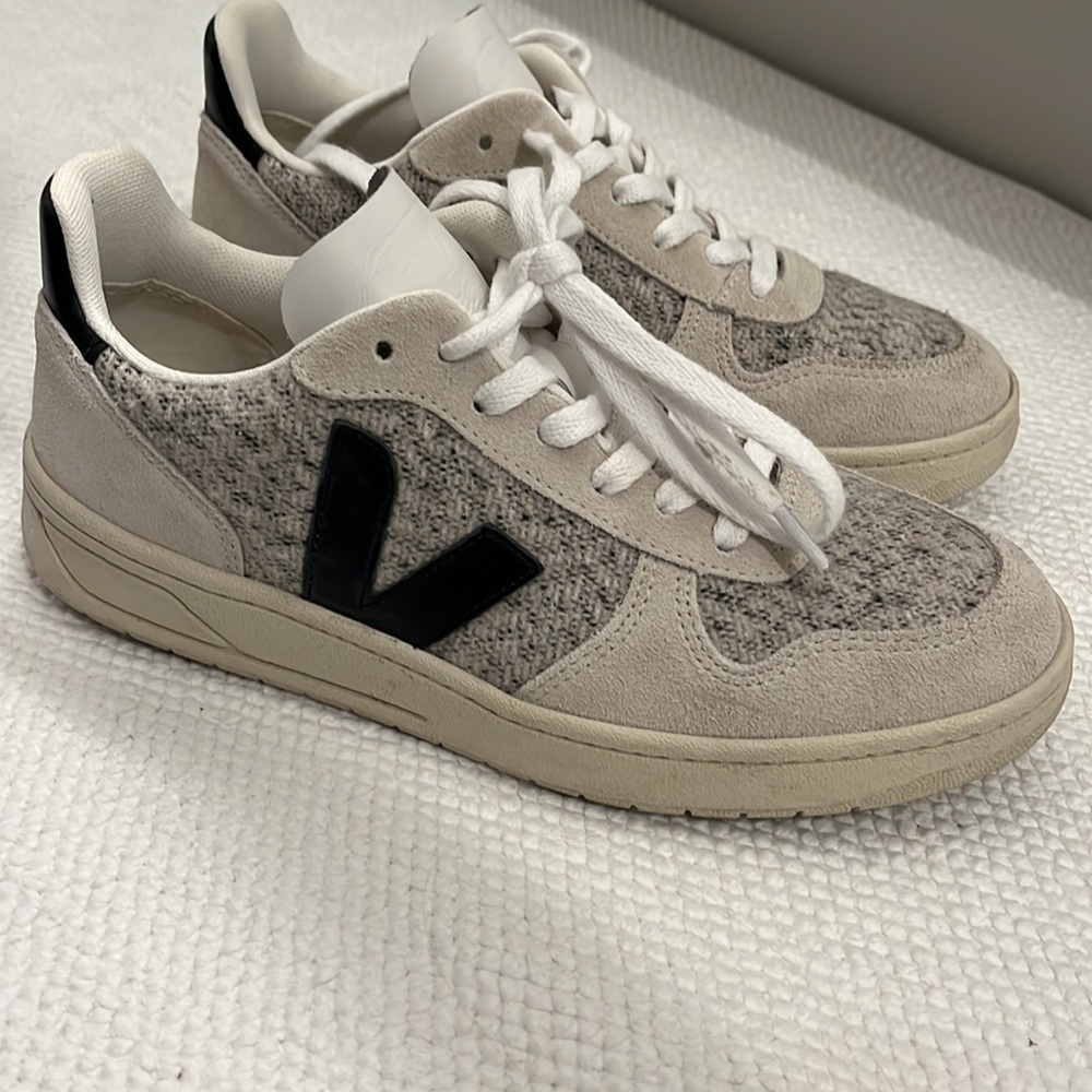 VEJA V-10 Shoes Flannel Snow/Black